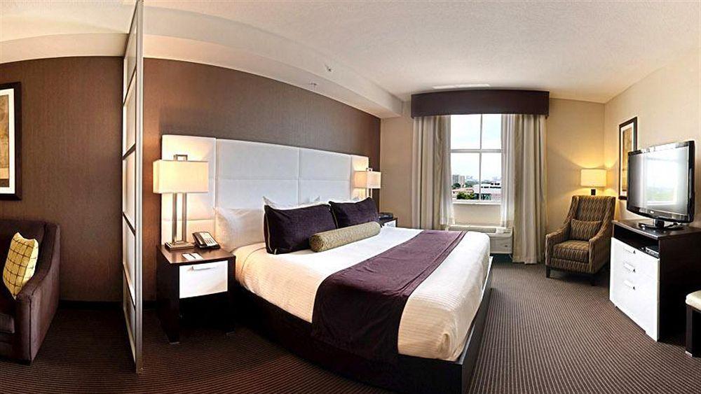 Best Western Plus Intl Airport & Coral Gables Hotel