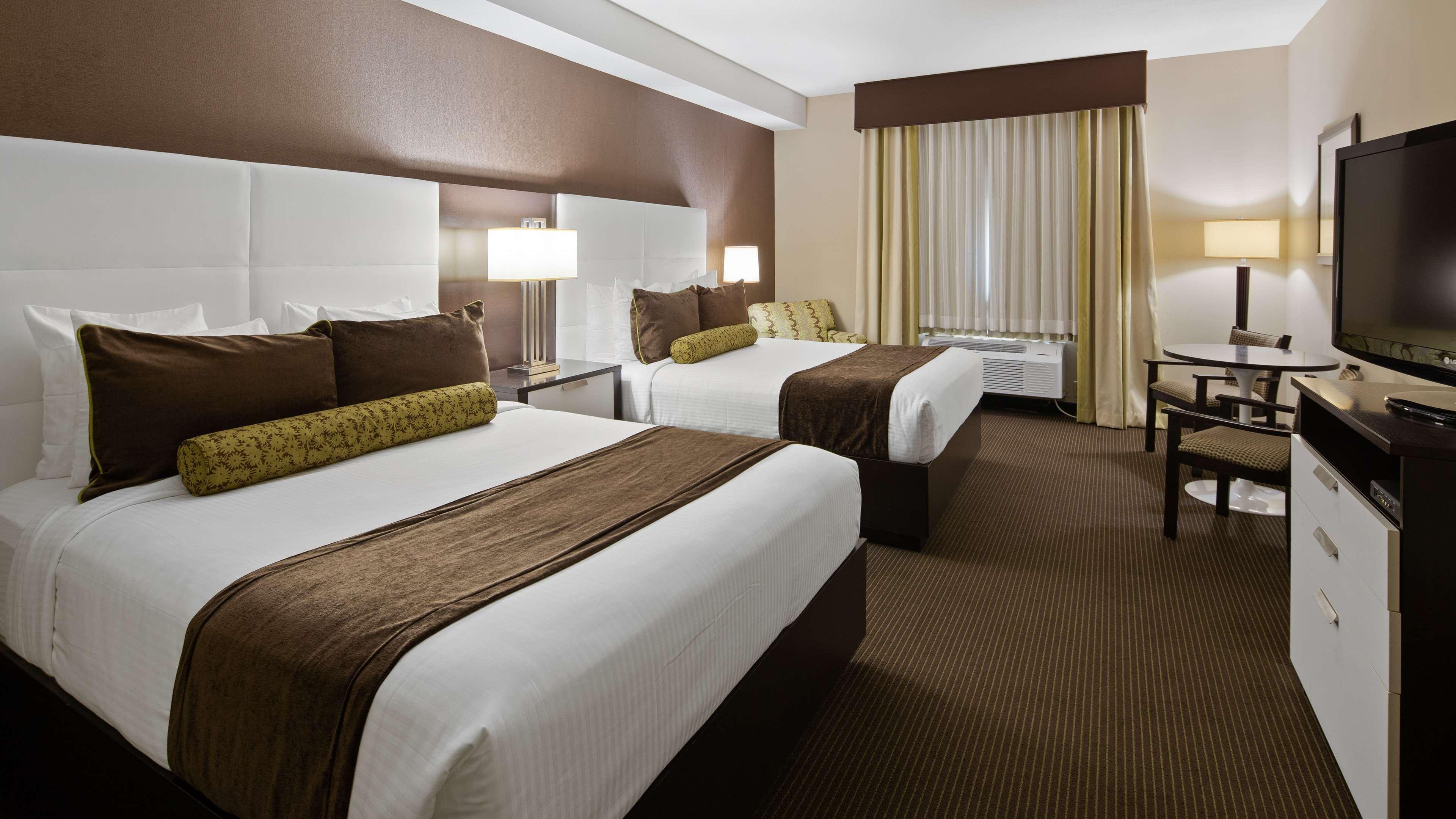 Best Western Plus Intl Airport & Coral Gables 3*